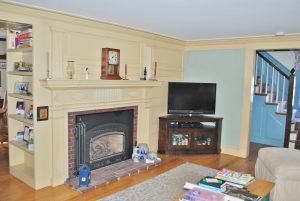 22 Pine Hill Ave., Nashua,NH 03064