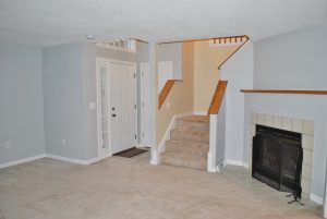 306 Fox Run, Hudson, NH 03051