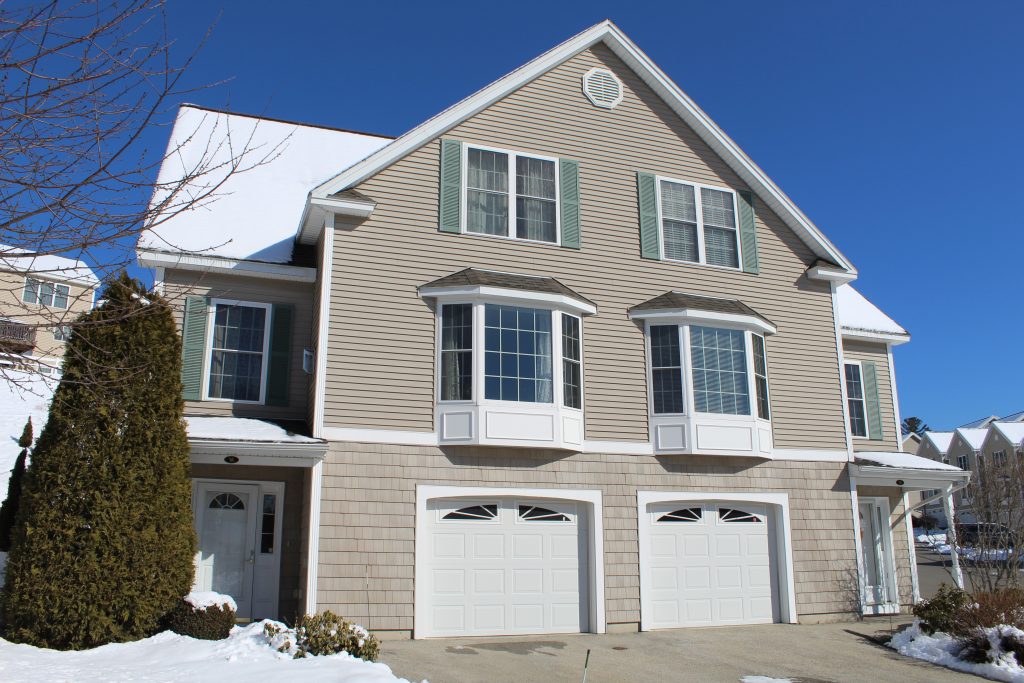 Shepherd's Hill Town House for Sale! 1A Yale Court, Hudson, NH 03051
