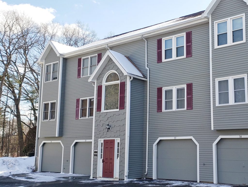 Condo for Sale Dracut, MA. 84 Tennis Plaza Rd., Unit 33, Dracut, MA