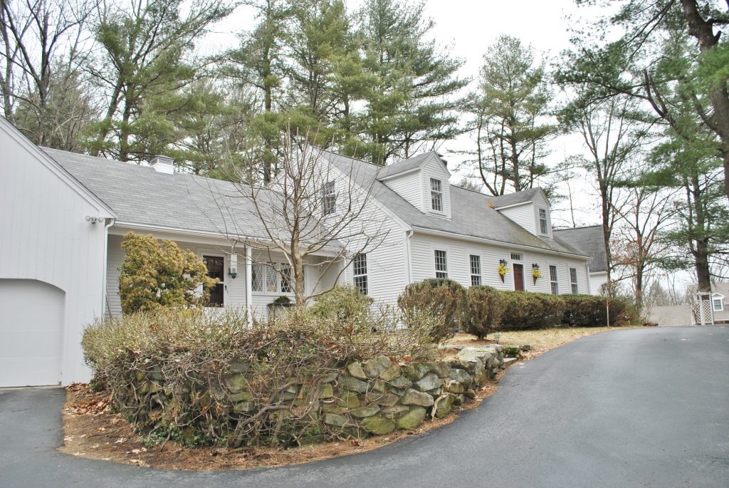 Home for Sale! 8 Pinnacle Rd., Amherst, NH 03031 The Adams Home Team