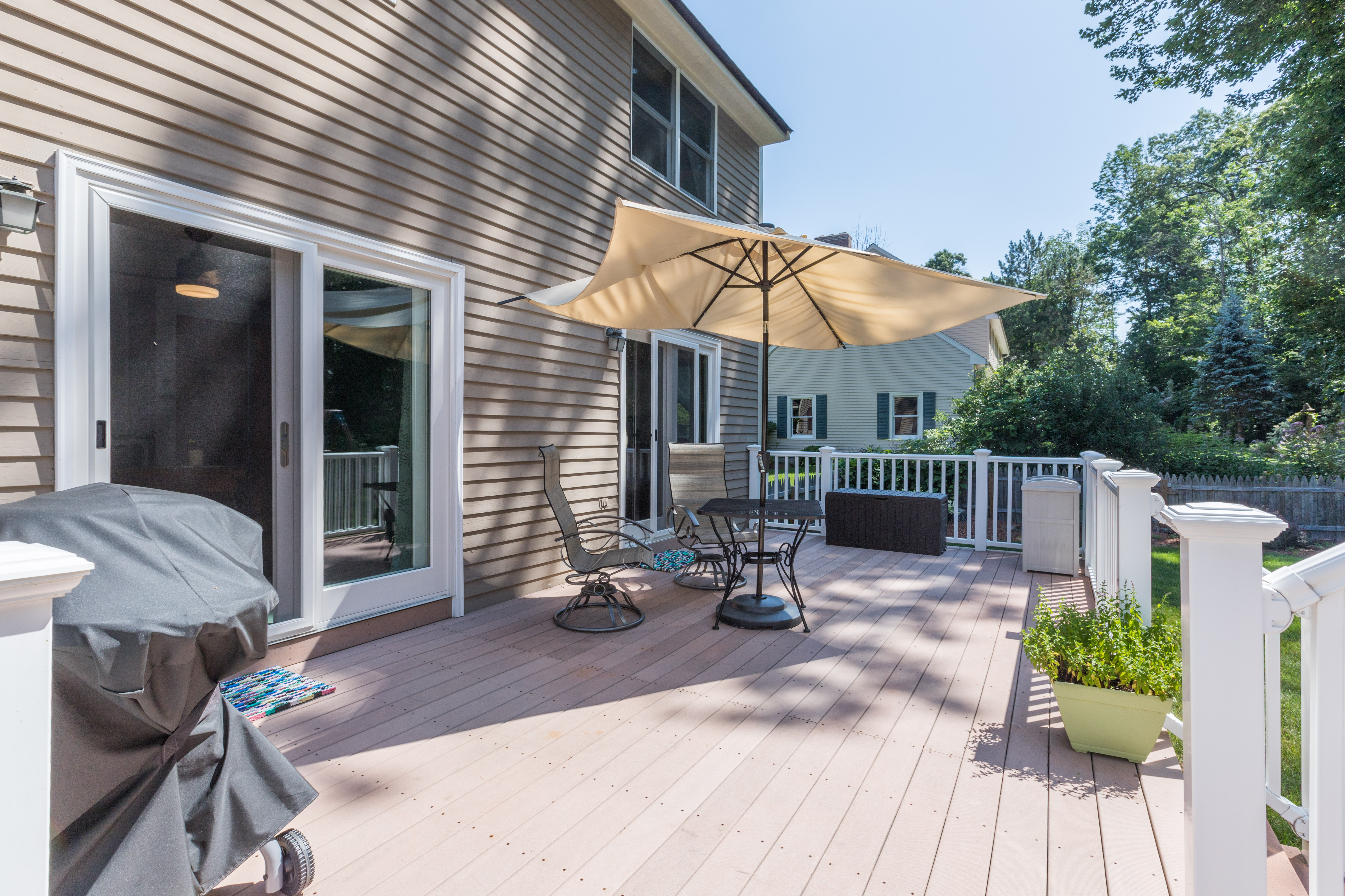 10Lisa28 The Adams Home Team, Keller Williams Luxury Homes