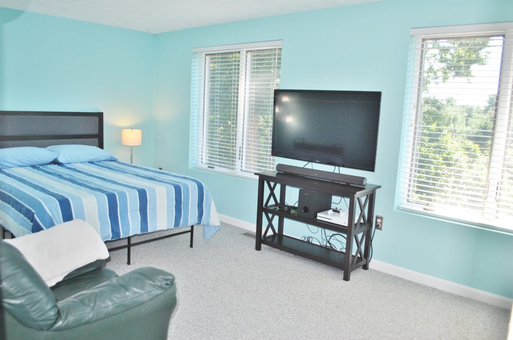 Glen Abbey Townhome for Sale! 52 Prestonfield Rd., Nashua, NH 03064