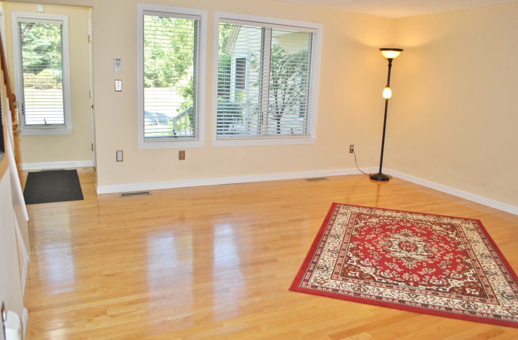 Glen Abbey Townhome for Sale! 52 Prestonfield Rd., Nashua, NH 03064