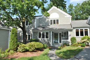 10 Heather Ct., Nashua, NH 03062