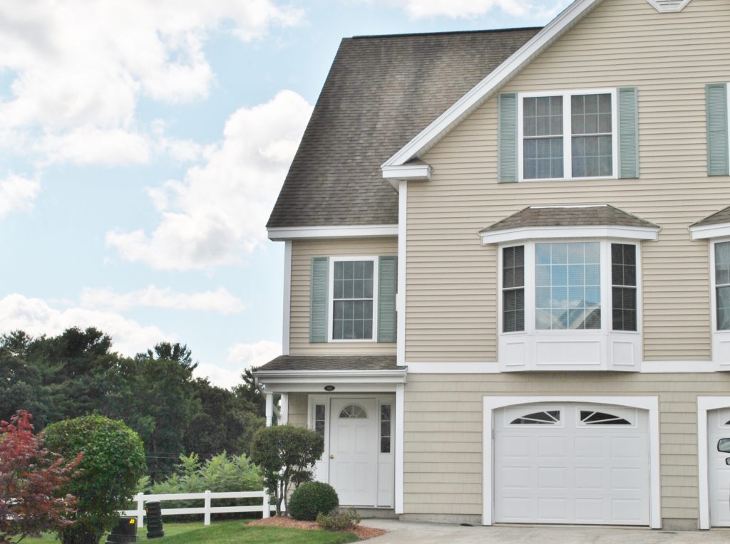 Shepherd's Hill Townhouse for Sale! 4A Yale Ct., Hudson, NH 03051 The Adams Home Team, Keller