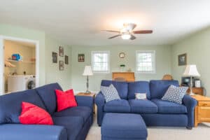 8 Crown Ct. Epping, NH 03042